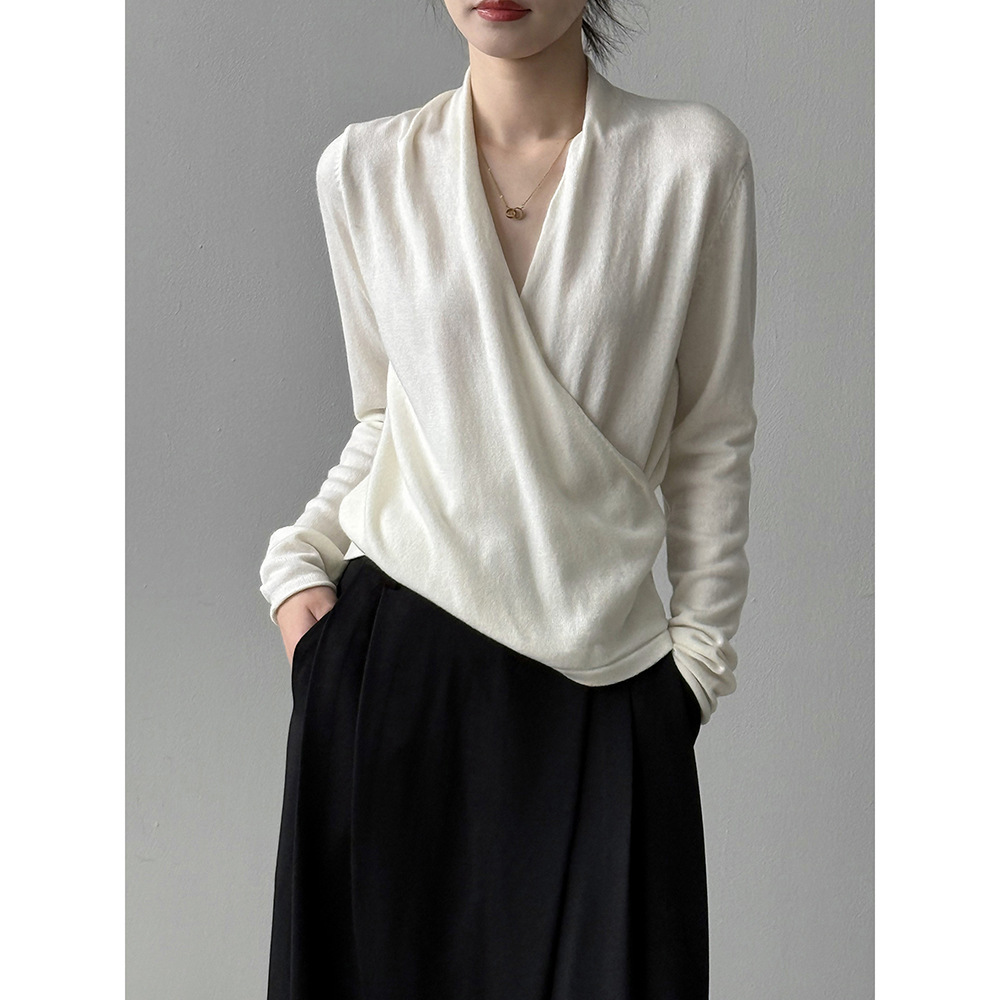 言双 法式感交叉v领长袖针织衫女秋冬内搭打底衫气质上衣p218