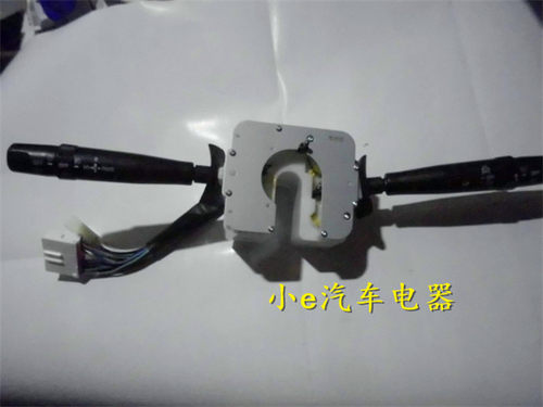 欧曼ETX重卡组合开关总成大灯/雨刮JK338F浙江森森原厂配套产品