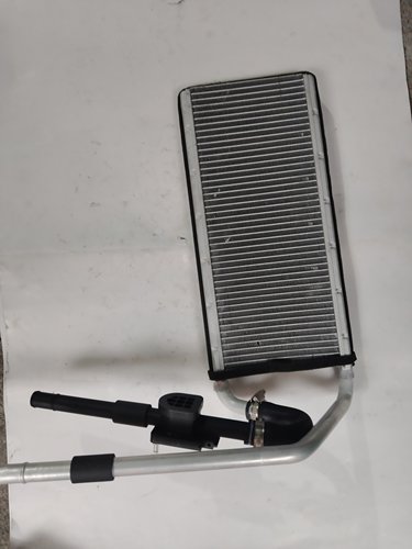 柳汽乘龙H5H7新款暖风水箱原厂件