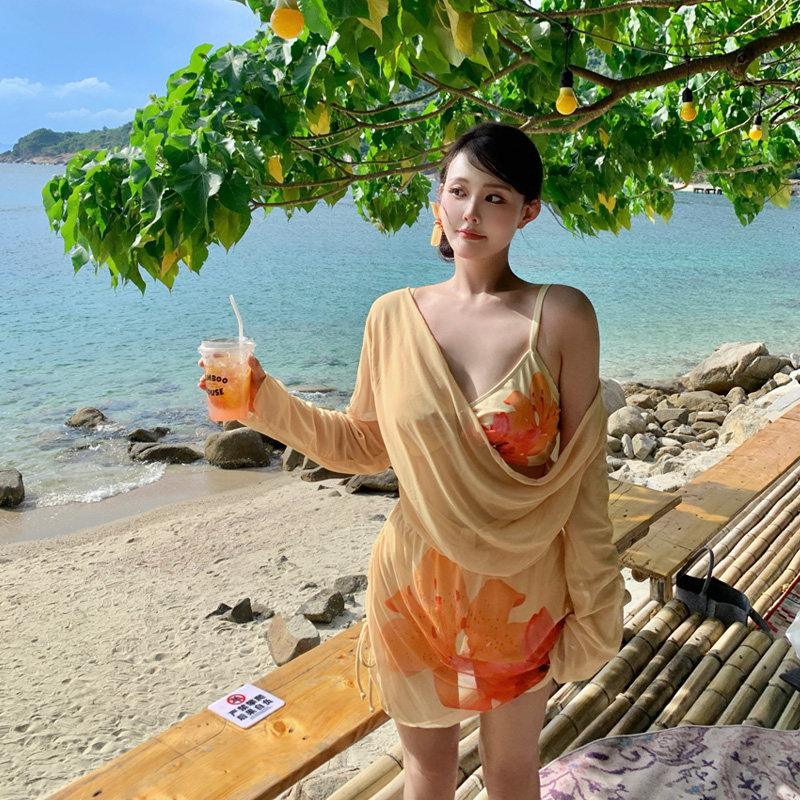 大码泳衣女胖mm分体比基尼三件套性感印花遮肚显瘦沙滩度假游泳装
