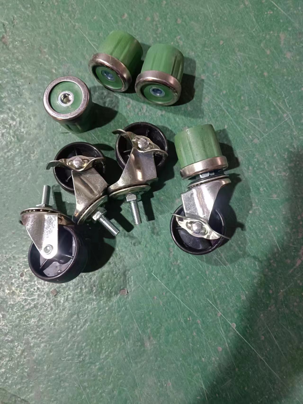 38MM管万向轮子内牙加轮子