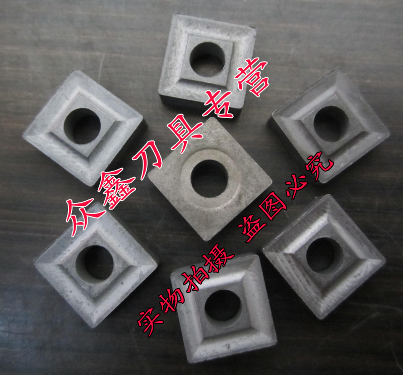 株洲硬质合金焊接车刀头四方机夹刀片铸铁YT5YW2YG3YG6YG8 41310V