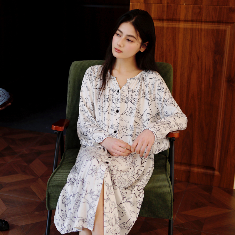 人棉贡缎小V领长袖过膝开衫睡裙