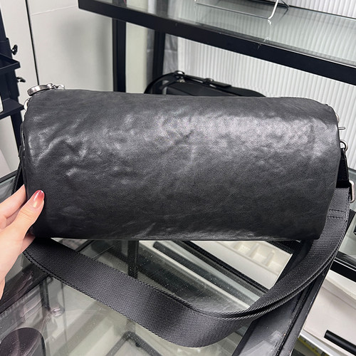头层牛皮通勤包单肩斜挎水桶包
