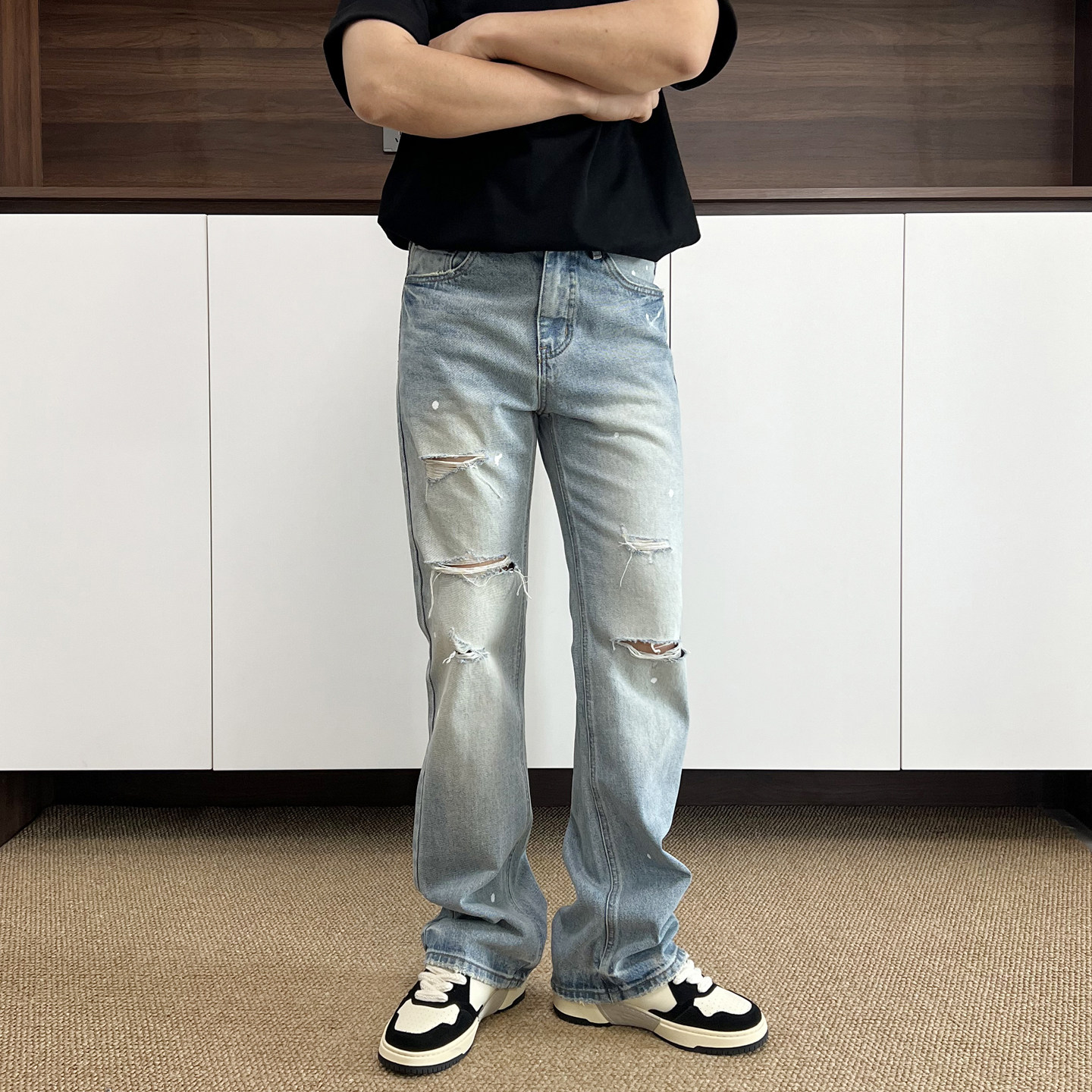 夏季新款洗水浅蓝色美式复古微喇破洞牛仔裤男款潮牌男士直筒裤子