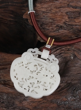 和田玉香囊 中式风格项链