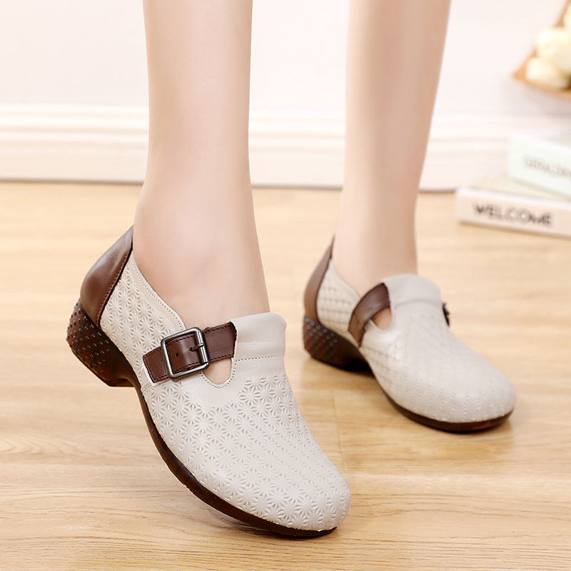 春秋夏镂空凉鞋复古女鞋中年妈妈鞋单鞋真皮软底皮鞋平底鞋女白色在类目 女鞋, 低帮鞋中 - 来自Buy2taobao.com提供专业的淘宝代购服务