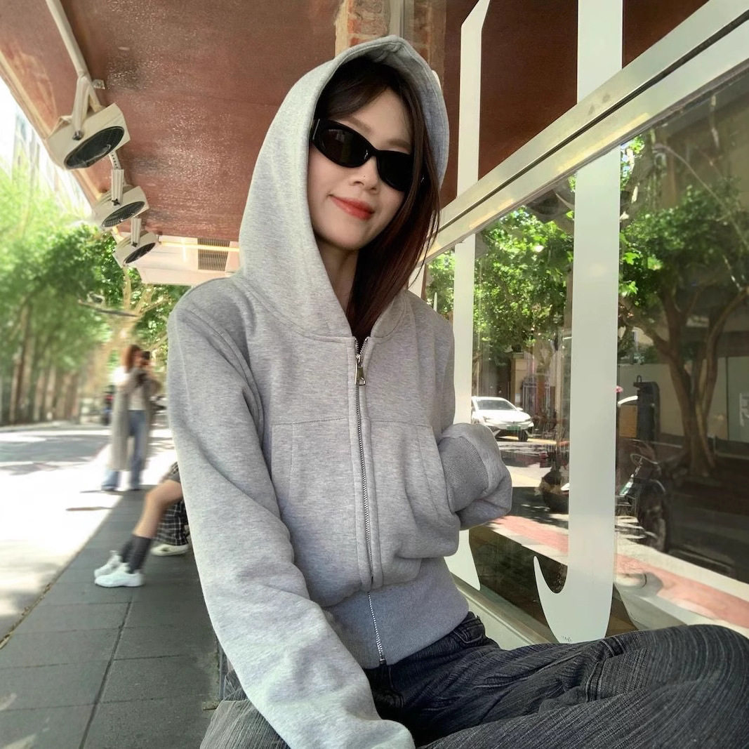 法国CherryKoko灰色短款卫衣外套女秋冬季韩系修身连帽拉链正肩