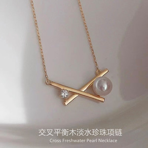 英国设计师topwhits925银交叉淡水珍珠项链女轻奢百搭平衡木锁骨
