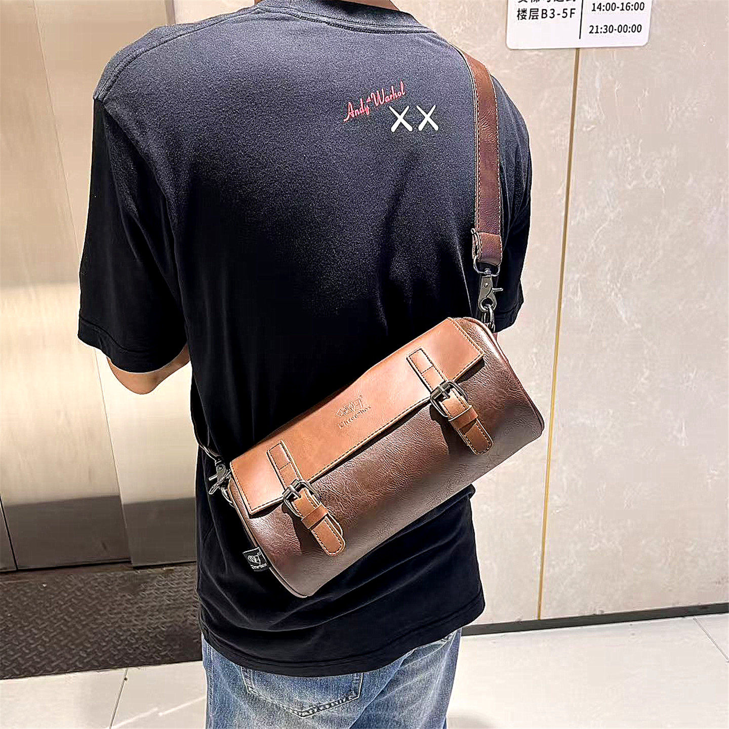 ThreeBox潮牌圆筒包男士个性斜挎包搭扣单肩包休闲通勤男女小背包,箱包皮具/热销女包/男包,男士包袋,淘宝优惠券,粉丝福利购,淘宝优惠卷