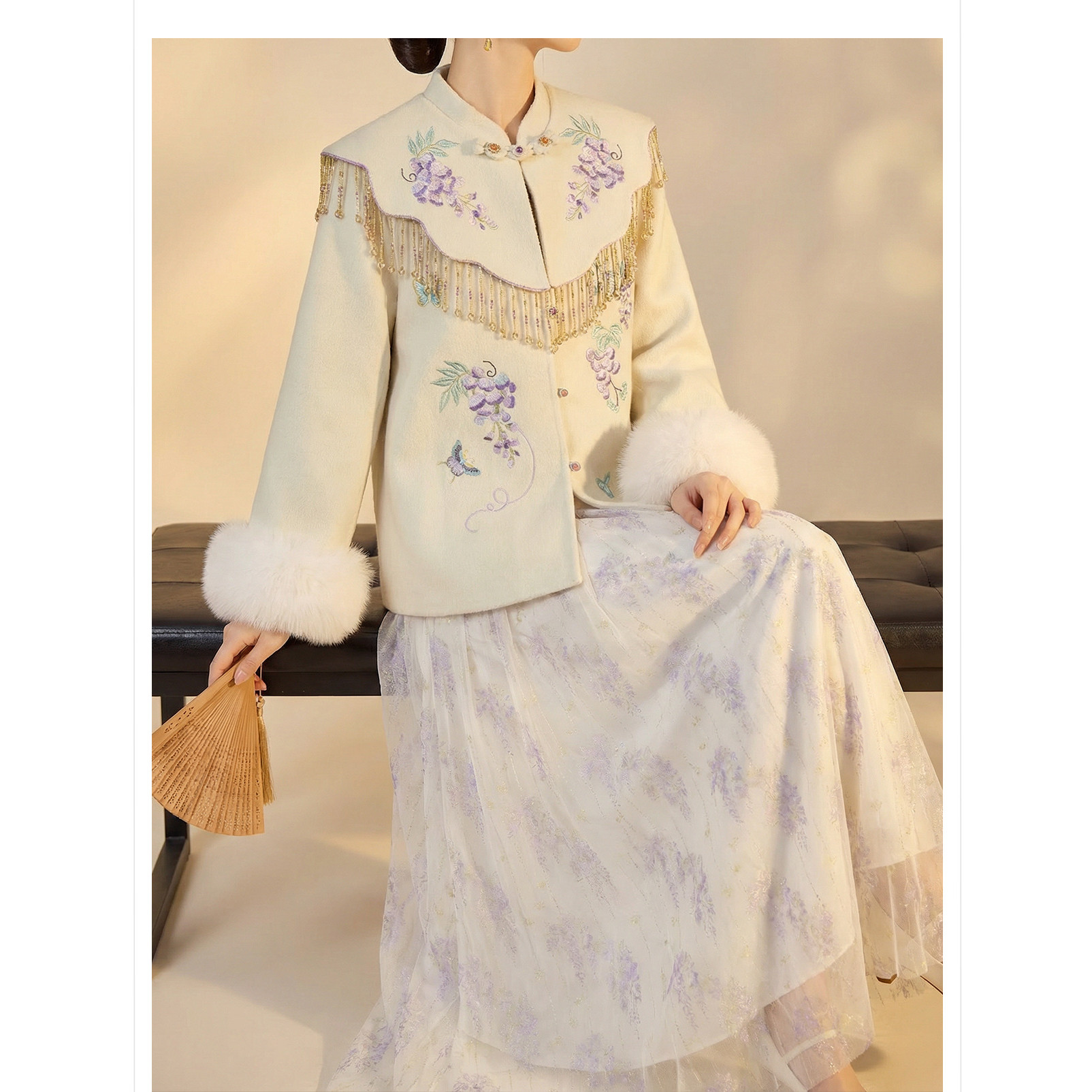 2025冬装新款 轻奢新中式时尚刺绣云肩羊毛呢外套半裙套装