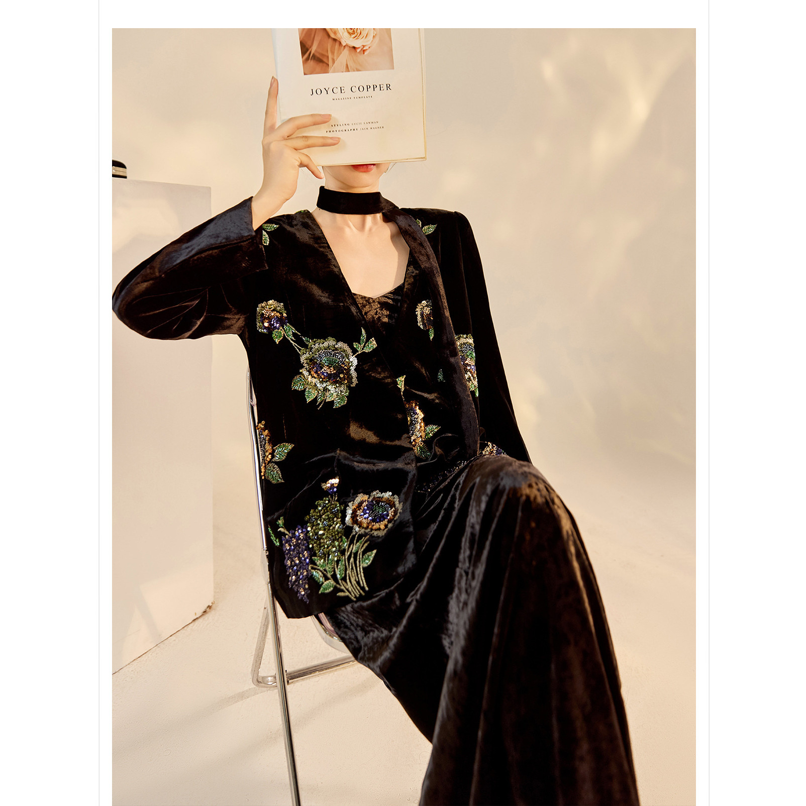 2026春装新款 轻奢新中式国风重工亮片刺绣黑色真丝丝绒外套上衣