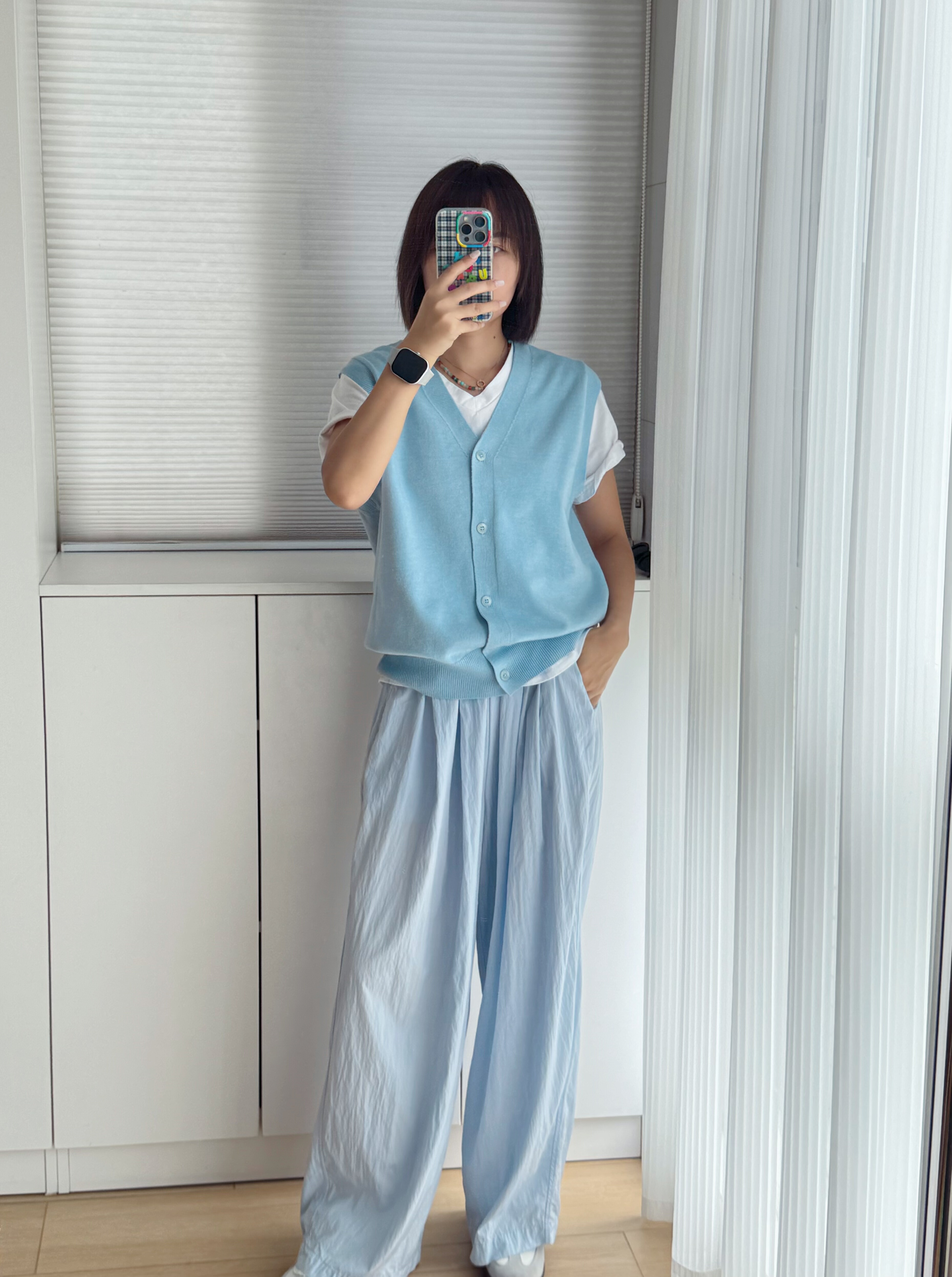 韩系简约时髦V领针织马甲女开衫休闲ins纯色百搭宽松显瘦无袖背心