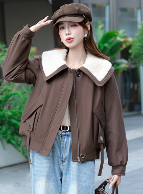 加绒加厚娃娃领短外套女