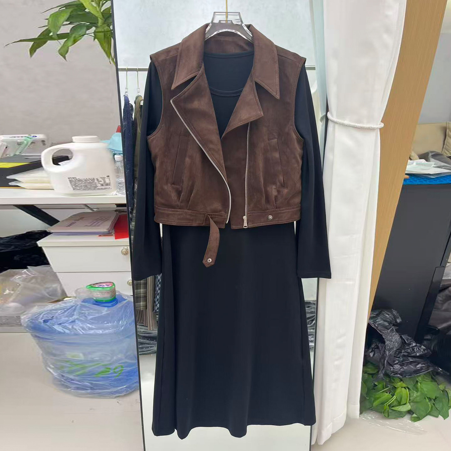 麂皮绒马甲显瘦连衣裙两件套