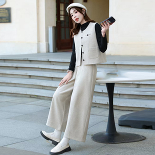 冬季马甲三件套女2025新款时尚百搭背心+针织衫+阔脚裤一整套套裤