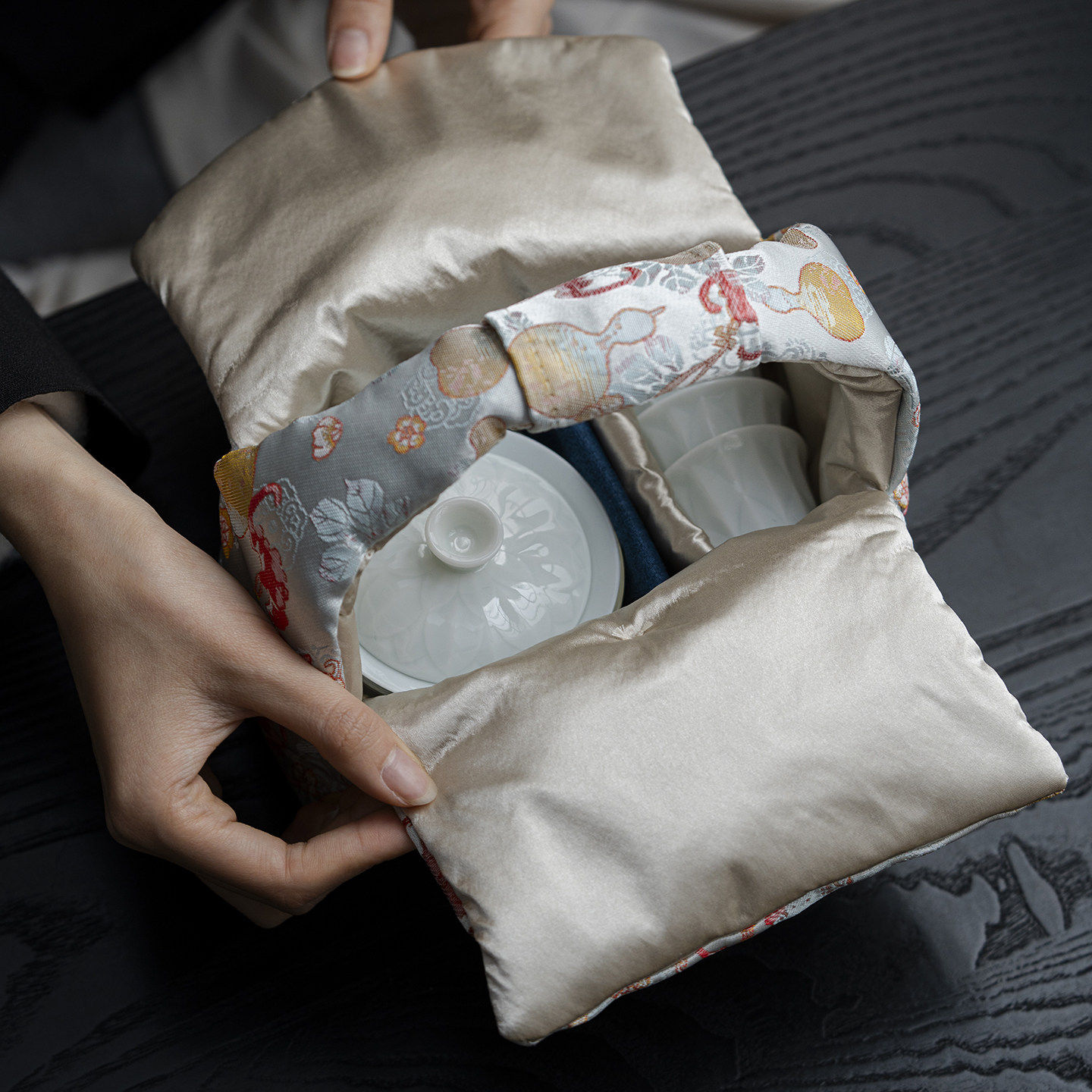 便携旅行茶具套装茶杯一壶三杯盖碗收纳包户外品茶仿宋湖田窑影青