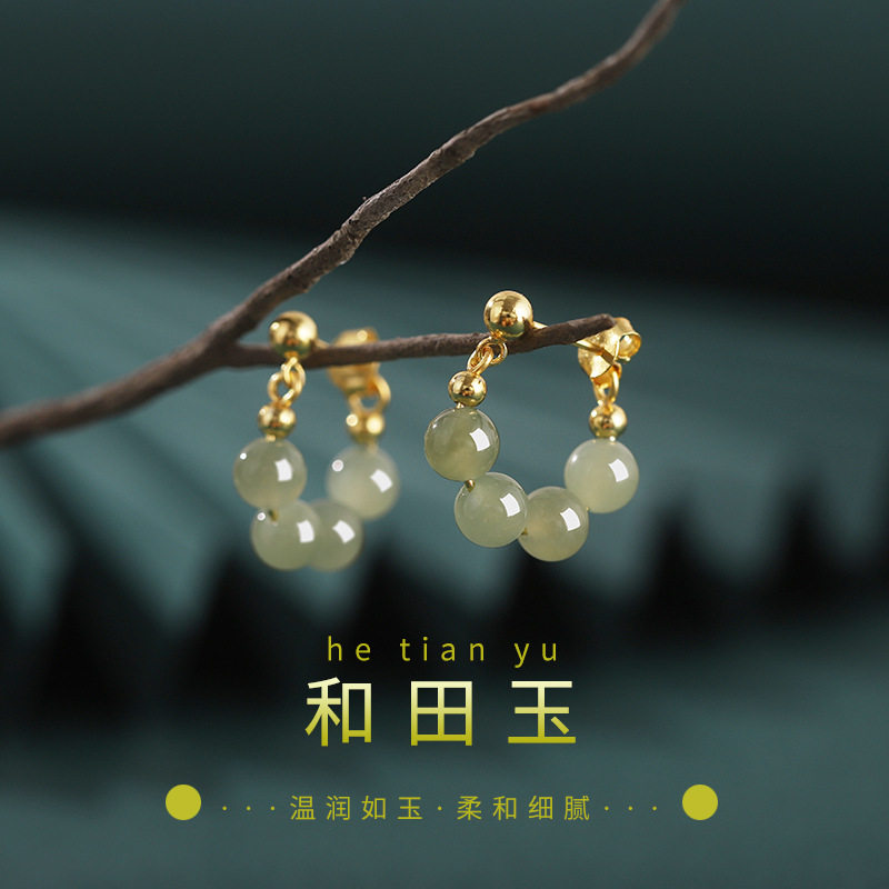 法式复古和田玉耳环女小众设计高级感短款耳坠ins冷淡风耳圈耳扣