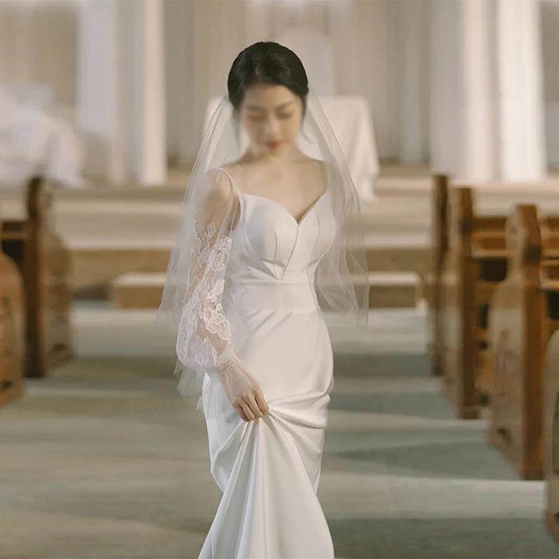2025新款韩式森系轻婚纱白色简约鱼尾收腰性感小拖尾缎面晚礼服