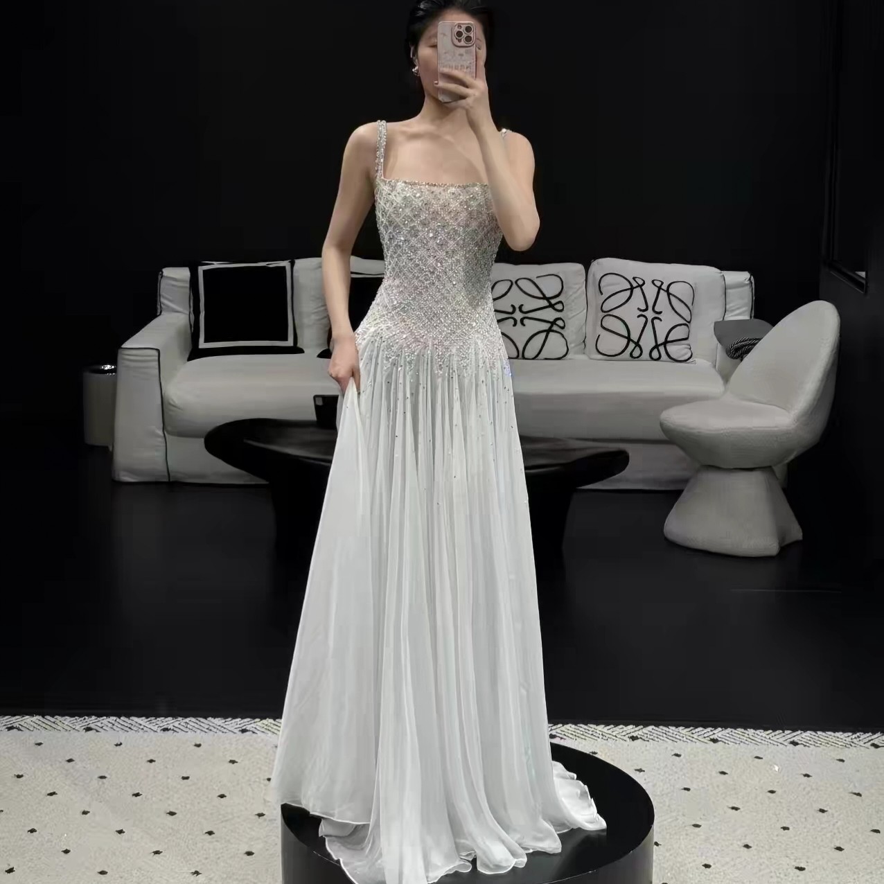 白色高级感轻奢小众新娘晚礼服