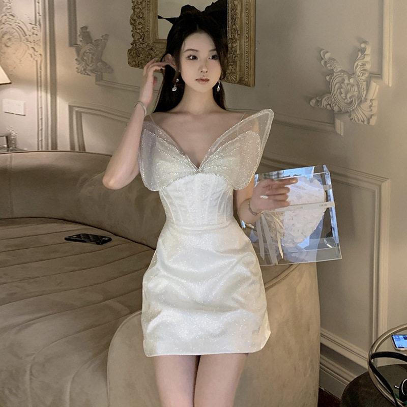 浪漫小众设计感绝美大蝴蝶晚礼服裙女夏季高级质感鱼骨吊带连衣裙