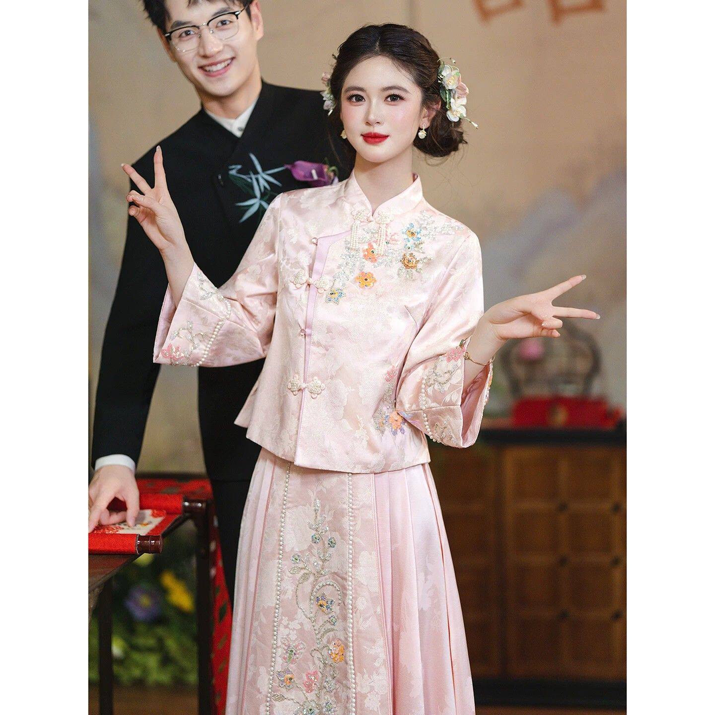 粉色订婚旗袍礼服裙新娘敬酒服新中式显白回门两件套答谢宴便装