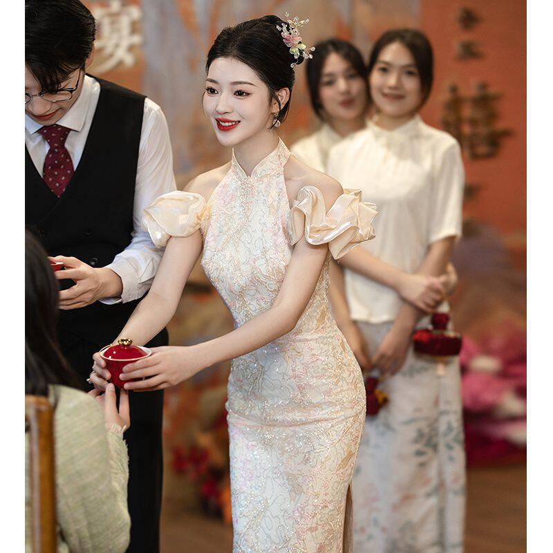 亚2025新款法式气质名媛风香槟色挂脖旗袍女夏季高级感敬酒服订婚
