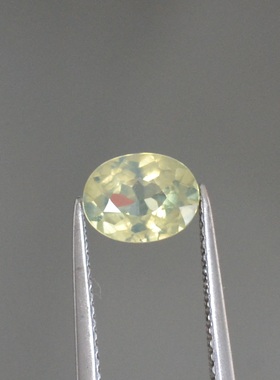 天然丝绒感金绿宝石裸石椭圆形5.8*7.5毫米1.095克拉净度好送证书