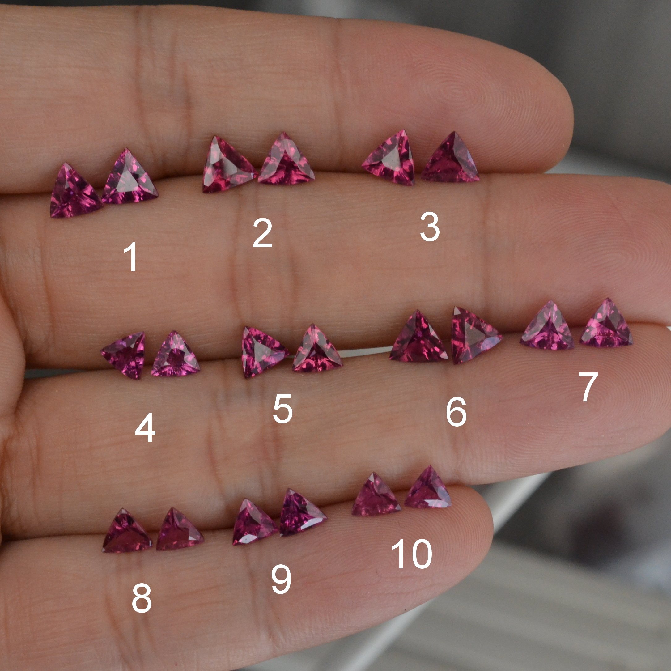 爆闪天然马拉雅石榴石裸石三角形戒面配对耳钉净度好满火彩包邮,珠宝/钻石/翡翠,裸石,淘宝优惠券,粉丝福利购,淘宝优惠卷