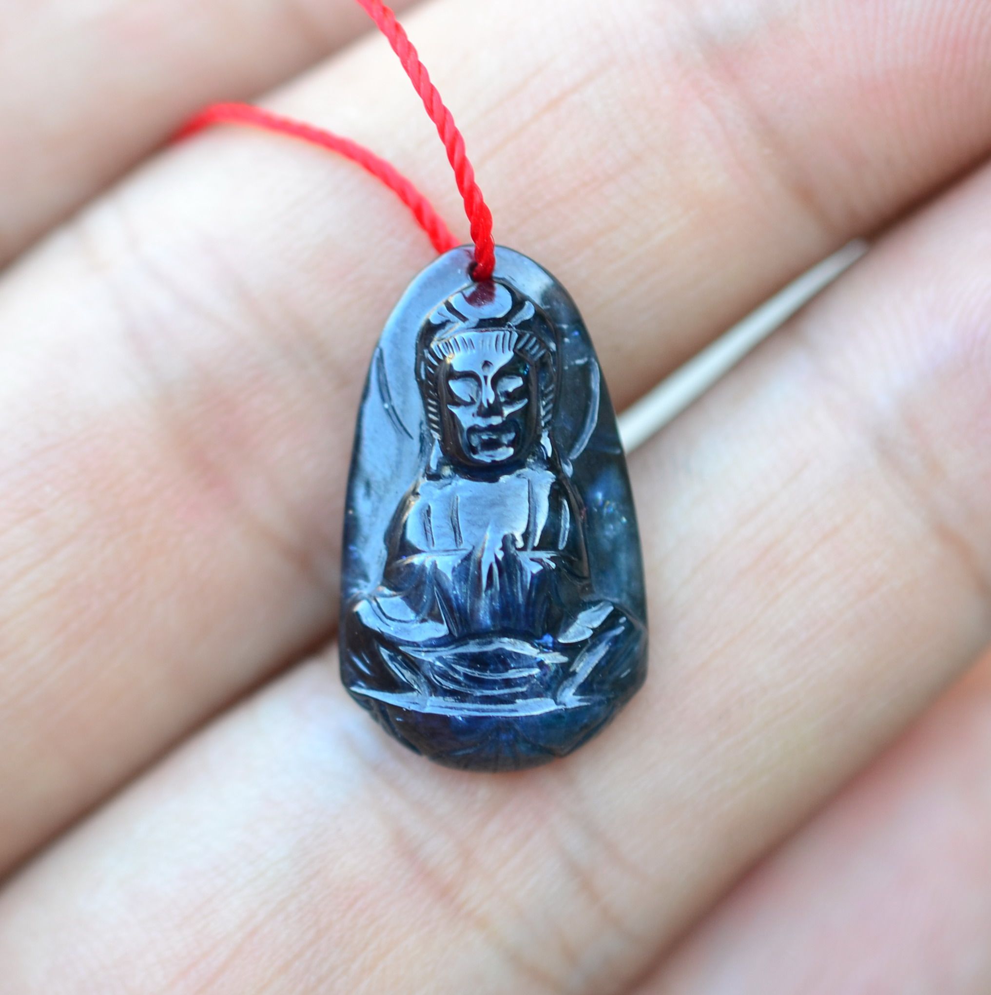天然山东蓝宝石刚玉雕刻观音项坠小吊坠12克拉效果好品质佳包邮