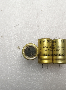 拆机 SIC-SAFCO 电容 ALSIC 105系列 25V 680UF 金装 直插型电容