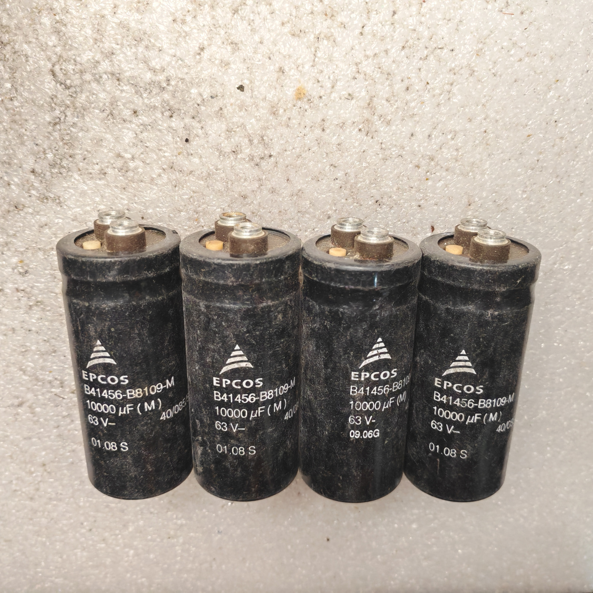 拆机 西门子EPCOS 发烧滤波电解电容 63v 10000uf 螺丝型电容