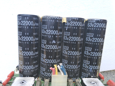 拆机日本化工 黑金刚 63V 22000UF 发烧滤波电容 耐温105度