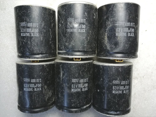 日本化工 黑金刚 镀金脚 AUDIO 63v 18000uf 发烧音频电容