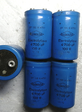 法国 Leclanche 100v 4700uf 螺丝脚发烧电解电容