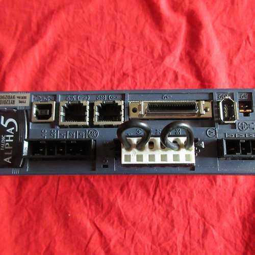 特价日本原装富士伺服驱动器RYT201D5-VV2-Z17