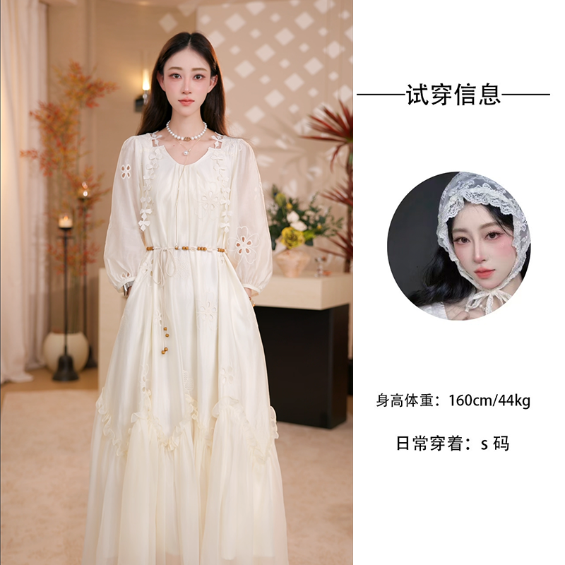 奈希赫本2026新款天丝法式碎花镂空刺绣仙女氛围感女士圆领连衣裙