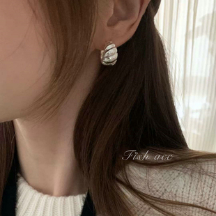 韩国进口时尚 气质高级感百搭耳钉耳环 设计感螺纹牛角包复古法式