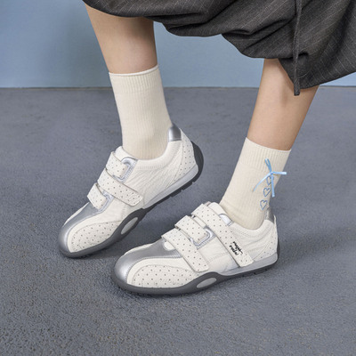 巨好看不累脚的鞋子白色运动鞋