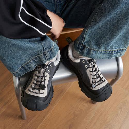 玛速主义复古平底休闲鞋