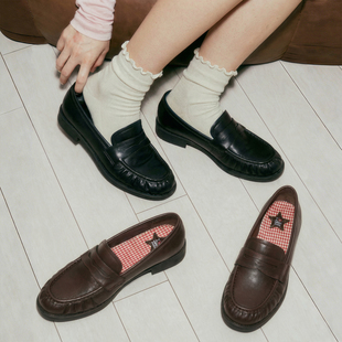 玛速主义2026年春季新款复古褶皱乐福鞋黑色小皮鞋时尚百搭单鞋女