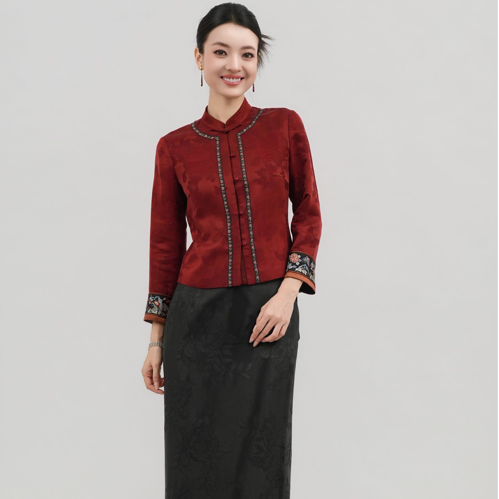 玉家人《勐知》真丝香云纱40姆米蝶恋花冬春款长袖上衣新年战袍