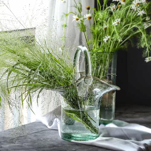 北欧现代网红包包花瓶花篮电视柜