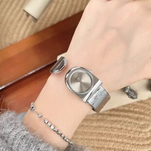 米莉莎正品清冷银灰笨钟手镯女士小众轻奢时尚潮流女款石英手表女