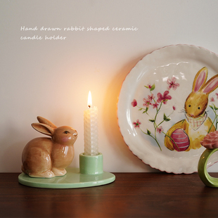 出口手绘插画风格可爱兔子造型卡其色陶瓷烛台 餐桌烛光晚餐蜡台