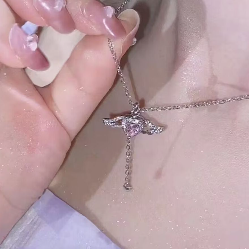 项链高级天使吊坠女锁骨链7夕女友