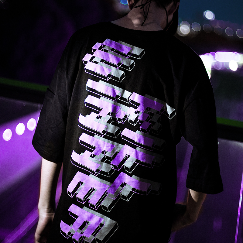 KILLWINNERÏļ¾ÏñËØ·½¿éÆ´½Ó¶ÌÐäÄÐÅ®¿áË§Æø½ÖÍ·¿íËÉ´óTÐôBF·ç³±