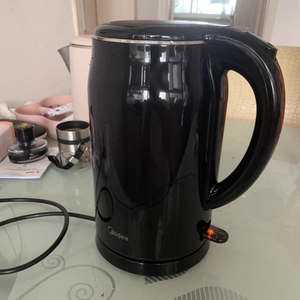 Midea/美的MK-SH17M301电热水壶保温1.7L容量电热烧水壶自动断电