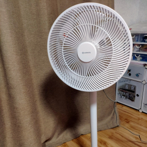 艾美特电风扇低噪机械风扇落地扇广角摇头办公室立式电扇FS30143R