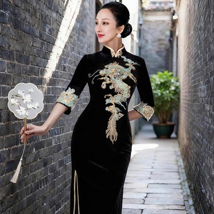 “墨绒金鳞”丝绒舞姿翼修身形体礼仪旗袍中式绣花旗袍长款XT1388